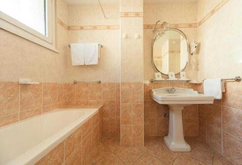 Номер Стандарт Трехместный, Swiss Lodge Nassa Garni