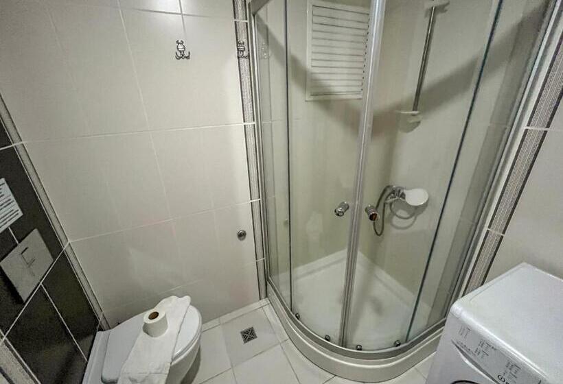 آپارتمان 1 خوابه با چشم‌انداز, Livia Luxury Apart