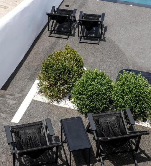 Номер Deluxe Вид на Море с Балконом, She Mykonos Boutique