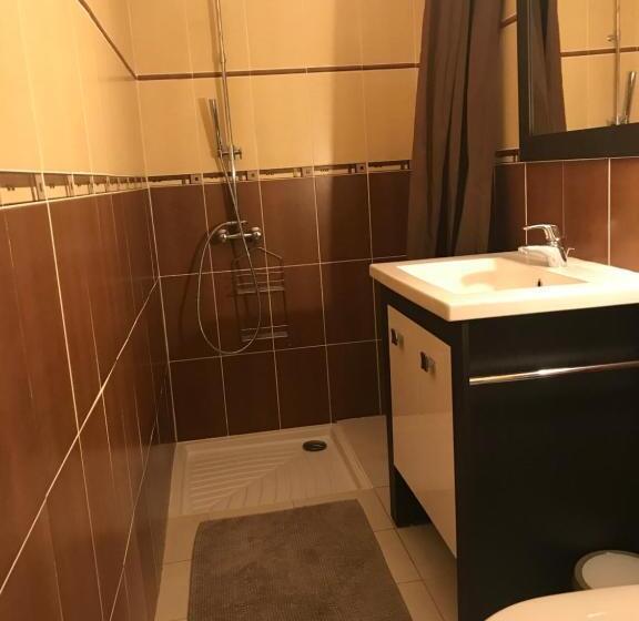 Номер Стандарт Вид на Сад, Au Bord De L Eau