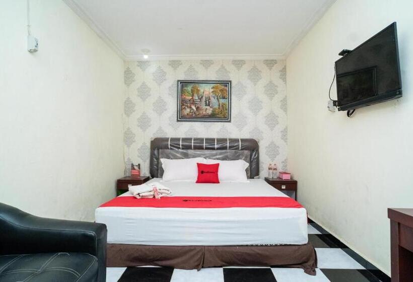 Семейный Номер, Reddoorz Near Uniska Banjarmasin