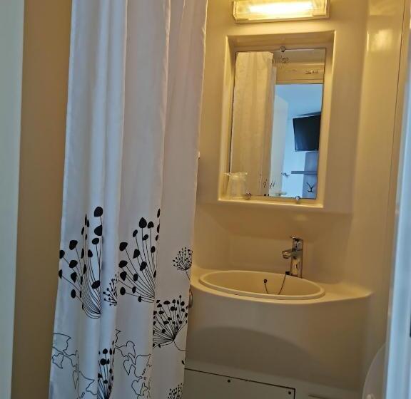 Номер Стандарт, Fasthotel Paris Ouest Bouafle
