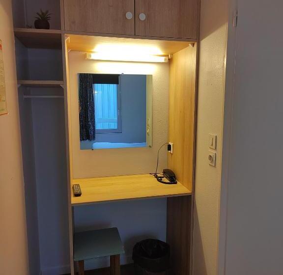 Номер Стандарт, Fasthotel Paris Ouest Bouafle