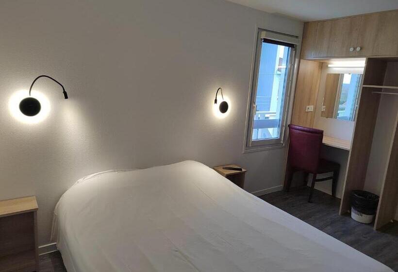 Номер Стандарт Трехместный, Fasthotel Paris Ouest Bouafle