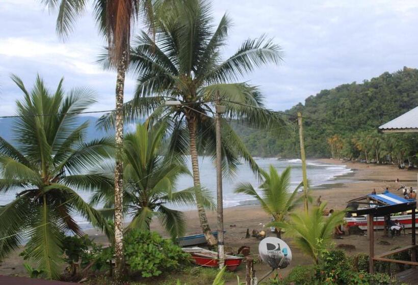 Quarto Quadruplo Estandar Banheiro Compartilhado, Refugio Mr Jerry Eco Hostal