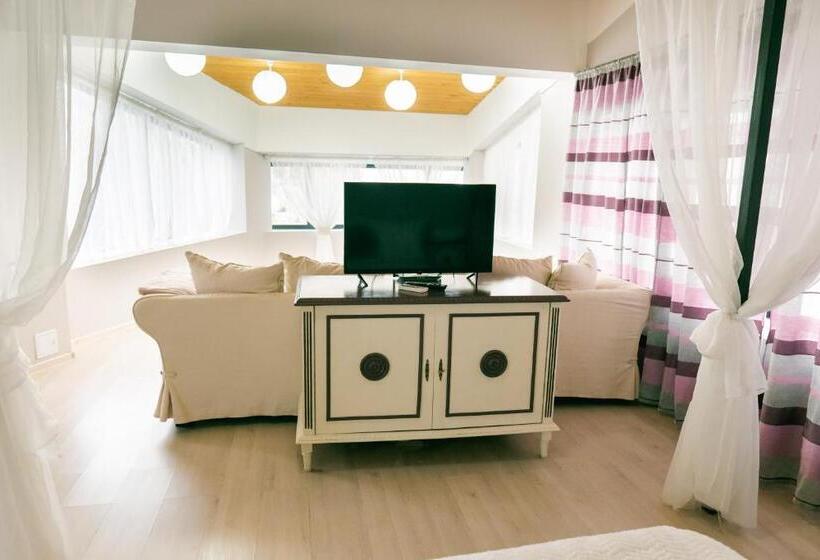 Студия Стандарт, Chic Studio