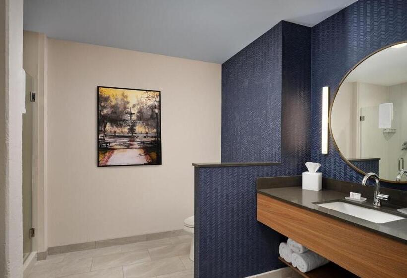 Номер Стандартный Кровать Куин, Fairfield Inn & Suites Madison Historic Eagle Cotton Mill
