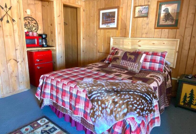Номер Стандарт, Moosewood Inn