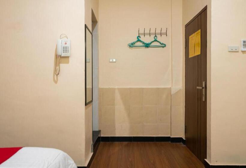 스탠다드 룸, Reddoorz Plus Near Ramayana Pematangsiantar