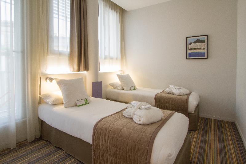 수피리어 룸, Zenith Premiere Hotel Baubau