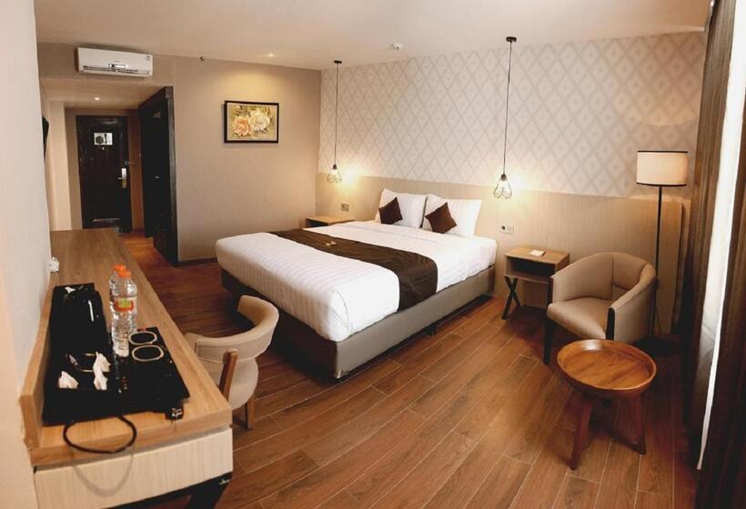 디럭스 룸, Zenith Premiere Hotel Baubau