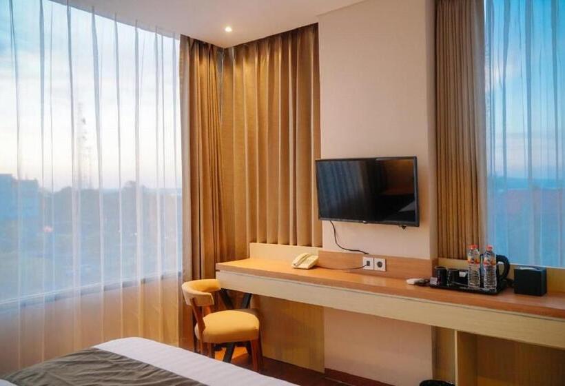 스탠다드 룸 바다 전망, Zenith Premiere Hotel Baubau