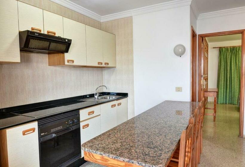 Апартаменты 1 Спальня Нижний Этаж, Apartamentos Isabel