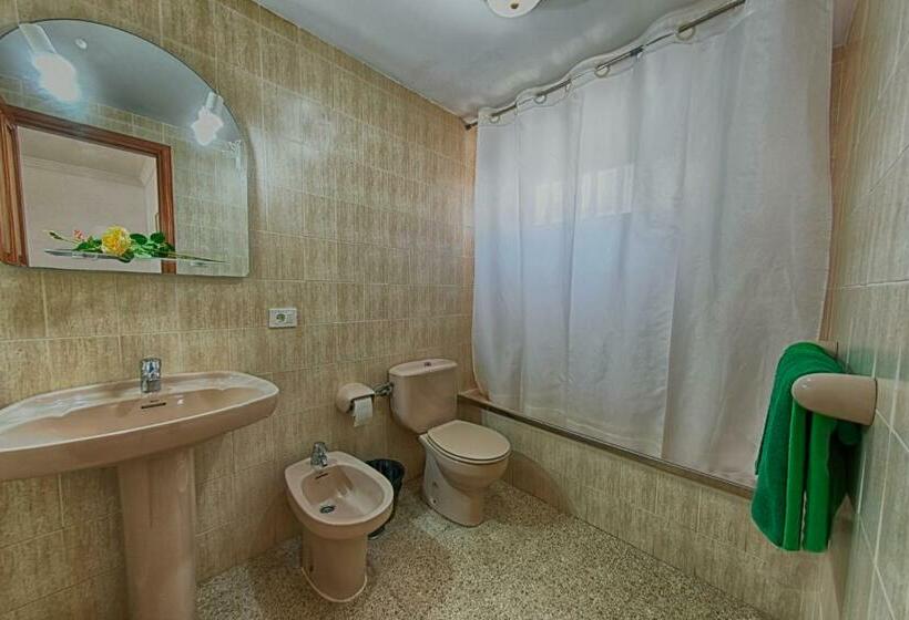 Апартаменты 1 Спальня с Балконом, Apartamentos Isabel