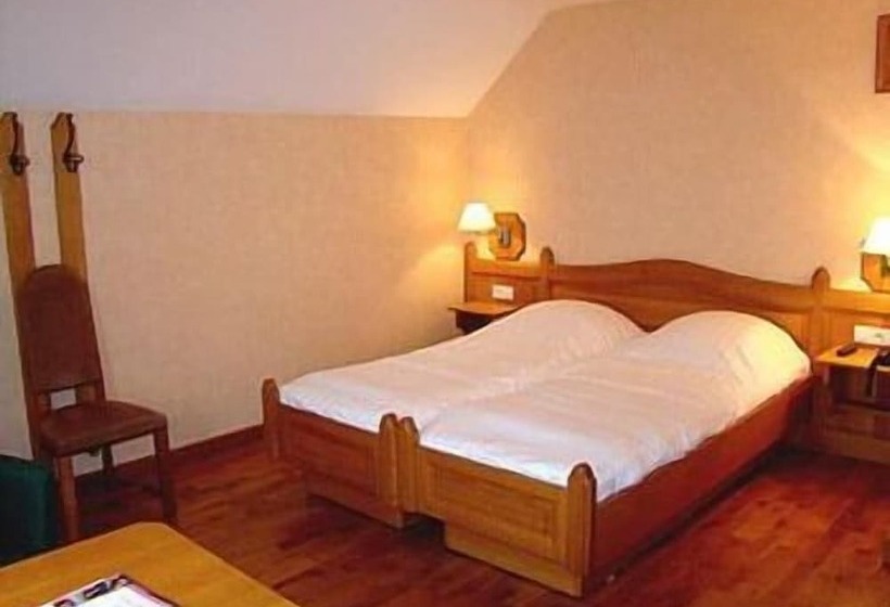 Номер Стандарт, Hôtel Restaurant N 4