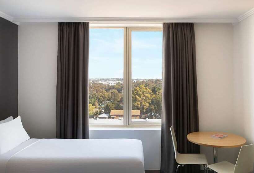 Номер Стандарт, Mercure Sydney Bankstown
