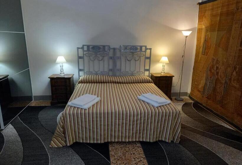 آپارتمان ممتاز دوخوابه رو به مناظر, Villa Guinigi Dimora Di Epoca Exclusive Residence & Pool