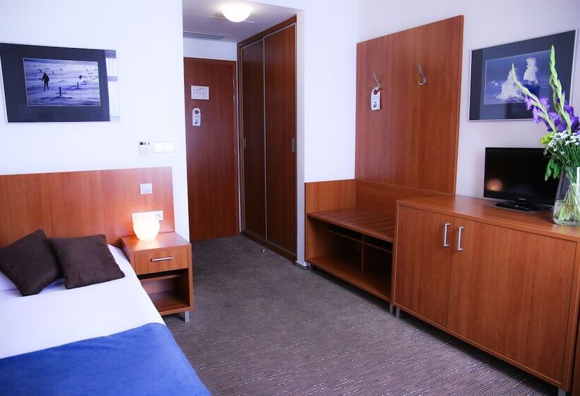 Номер Стандарт Индивидуальный, Academic Hotel & Congress Centre