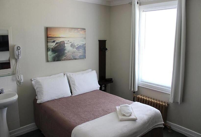 Номер Стандарт, Auberge Michel Doyon