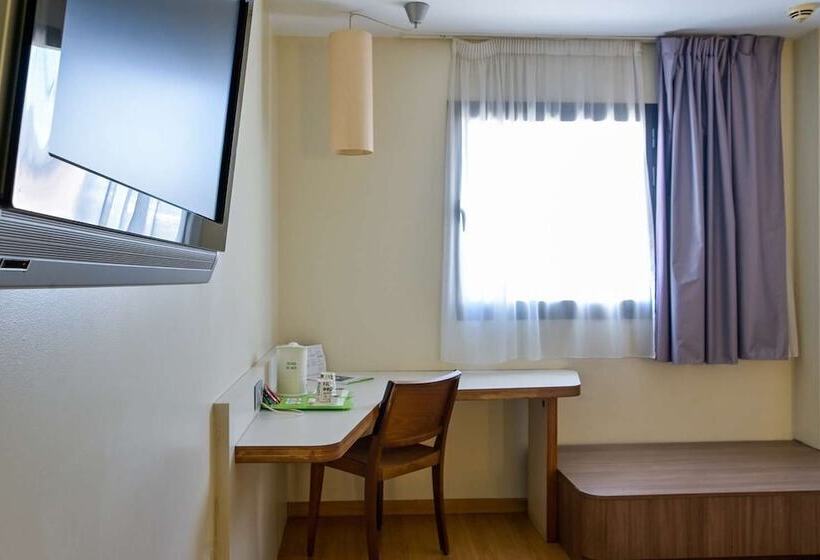 标准间, Travelodge Málaga Airport