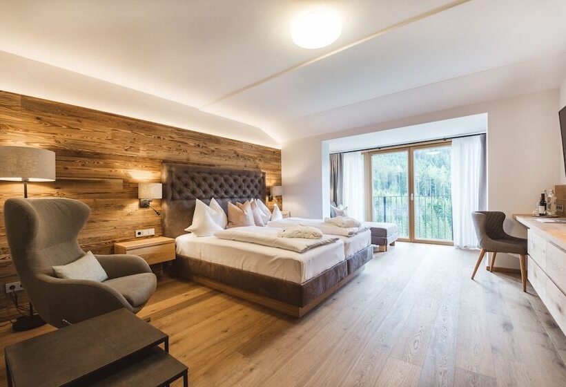 Номер Стандарт с Балконом, Naturhotel Edelweiss Wagrain