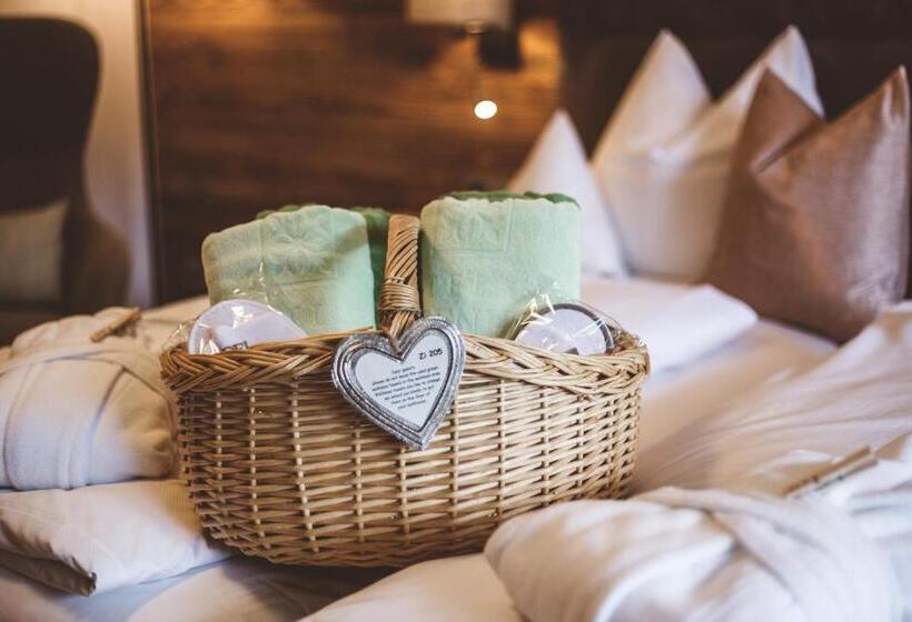 Номер Basic с Балконом, Naturhotel Edelweiss Wagrain