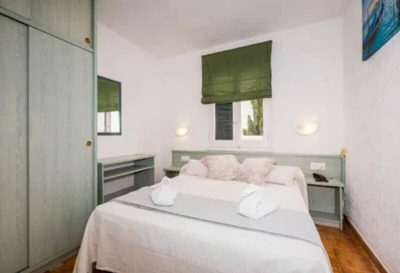 带花园景观及2个卧室的公寓, Playa Parc Apartments