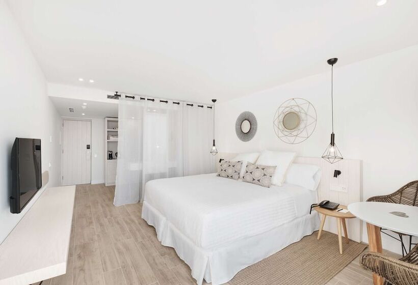 غرفة سوبيريور مطلّة علي البحر, Barceló Portinatx   Adults Only