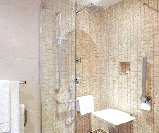 Семейный Номер, Bermondsey Square Hotel   A Bespoke