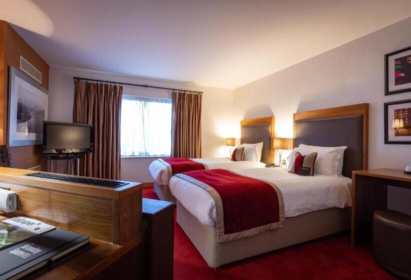 Номер Superior, Bermondsey Square Hotel   A Bespoke