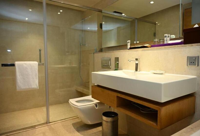 اتاق لوکس با تخت بزرگ, The Lalit New Delhi