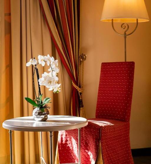 Семейный Номер, Thermenhotel Vier Jahreszeiten
