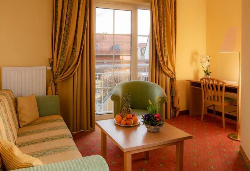 Апартаменты 2 Спальни, Thermenhotel Vier Jahreszeiten