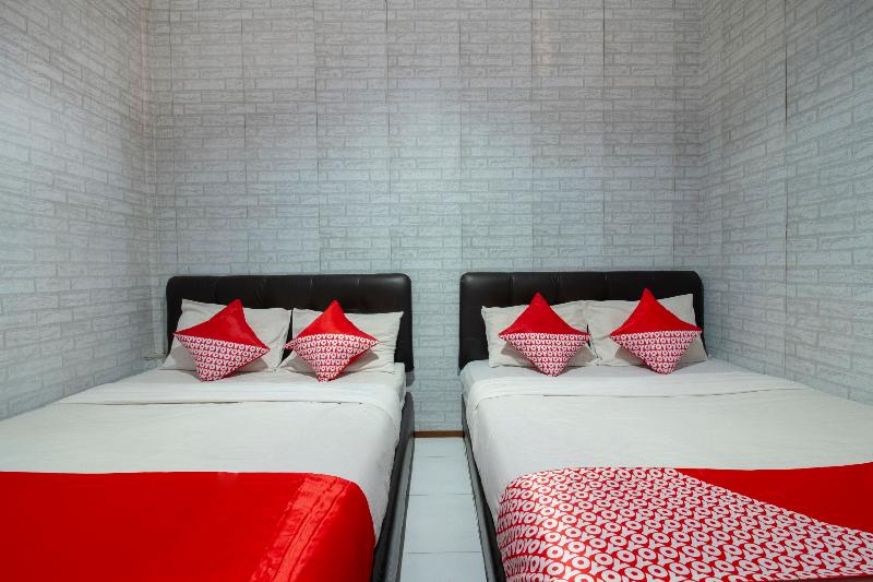 Standard Room, Twenty One