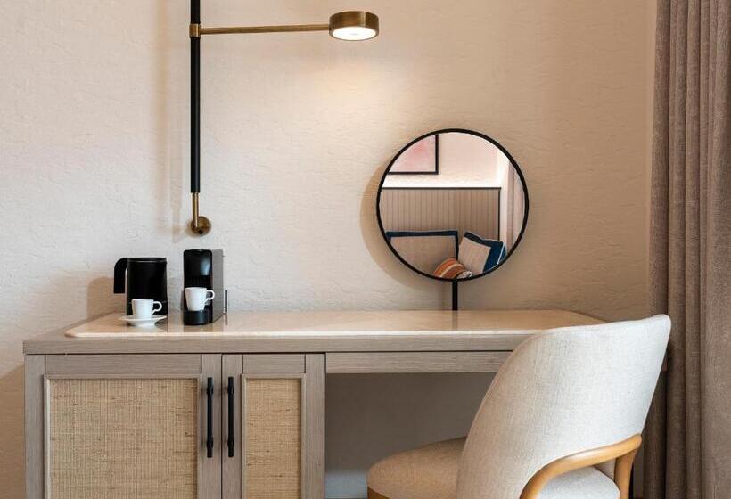Номер Premium с Балконом, Radisson Collection Hotel, Bodrum