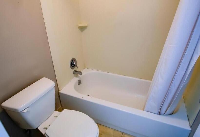스탠다드 룸 킹사이즈 침대, Cypress Inn & Suites