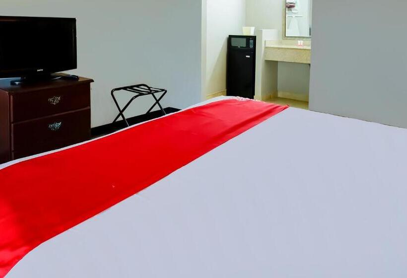 스탠다드 룸 킹사이즈 침대, Cypress Inn & Suites