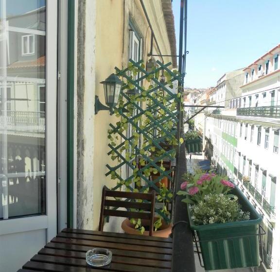 Quarto Estandar Banheiro Compartilhado, New Aljubarrota Guest House