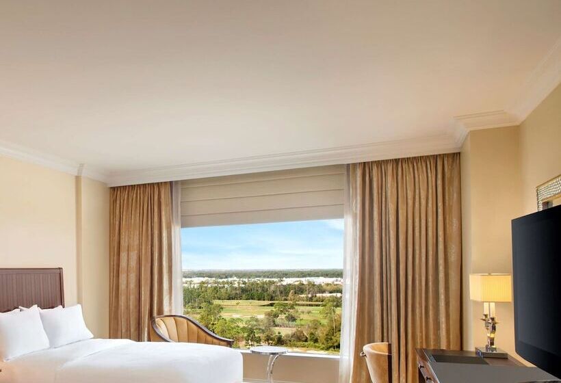 חדר דלוקס מותאם לאנשים עם מוגבלויות, Waldorf Astoria Orlando   An Official Walt Disney World®