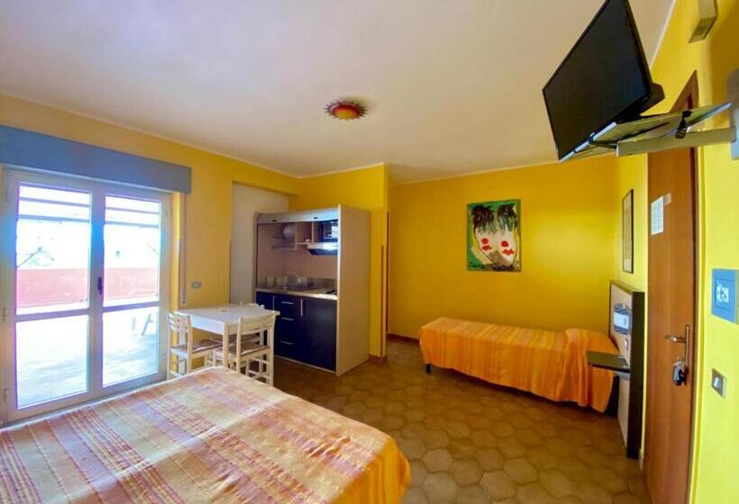 Студио Стандарт с Террасой, Residence Hotel Felix