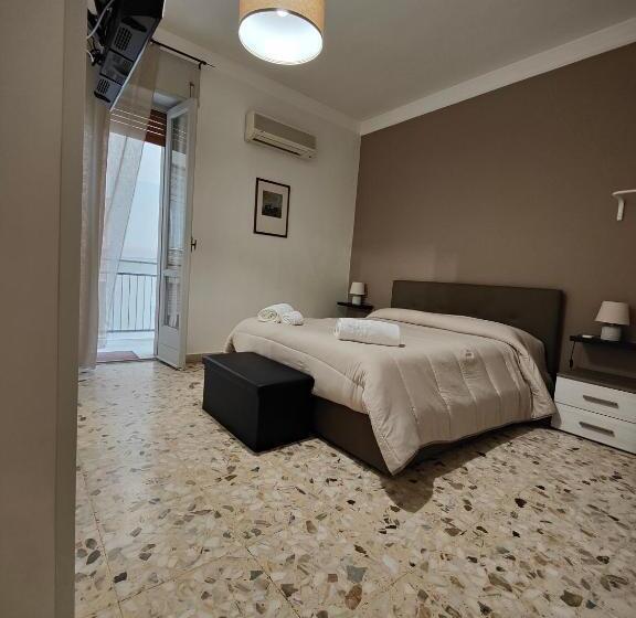 غرفة قياسية مزوَّدة بشُرفة, Etnea Gioeni House Suite