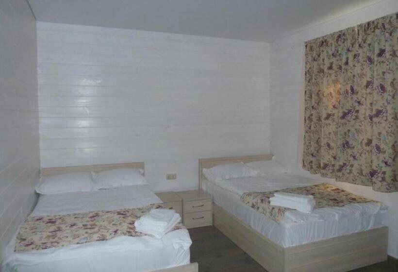 4인용 스탠다드 룸, Perlyna Resort