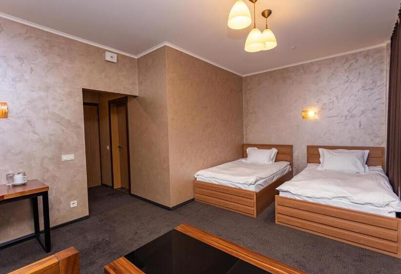 스위트, Perlyna Resort