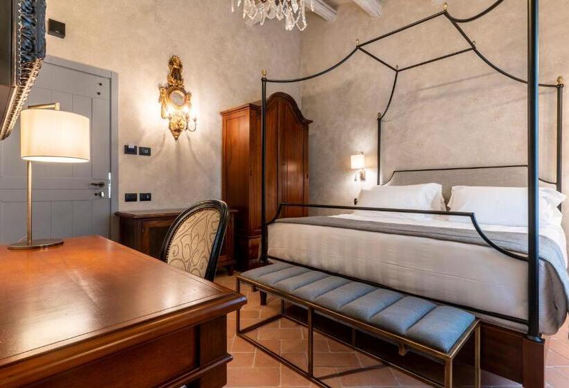 Полулюкс, Villa Petriolo