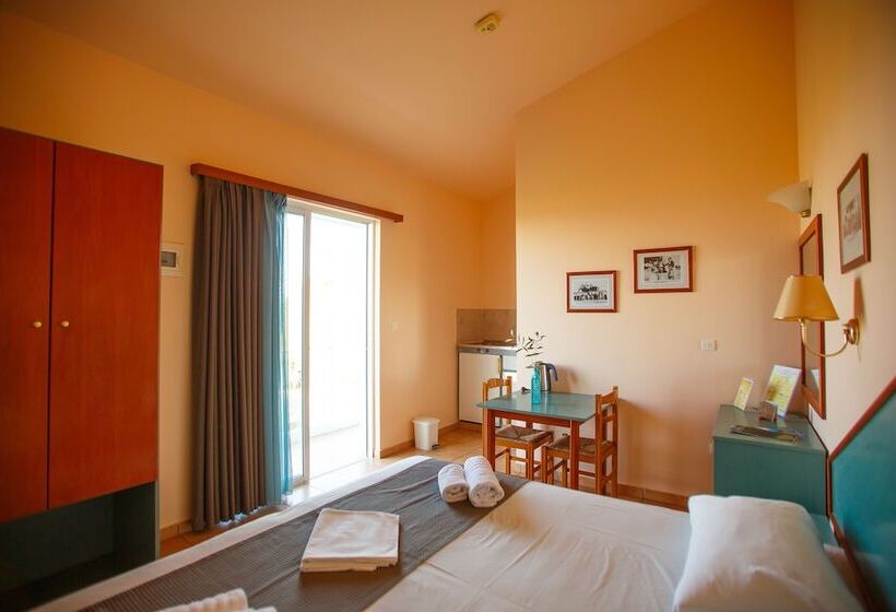 Студия Стандарт, Filoxenia Apartments & Studios