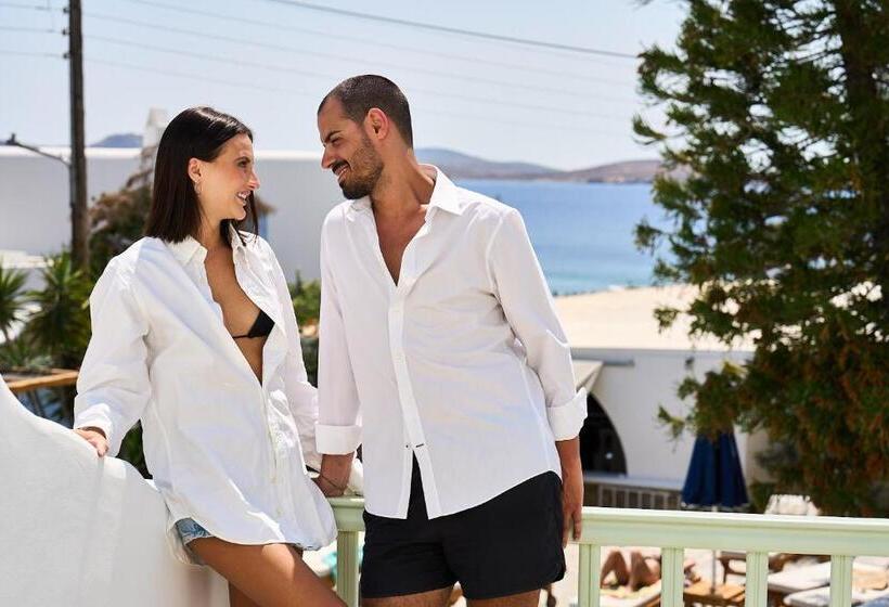 اتاق سوپریور با چشم‌انداز دریا, Bellissimo Resort
