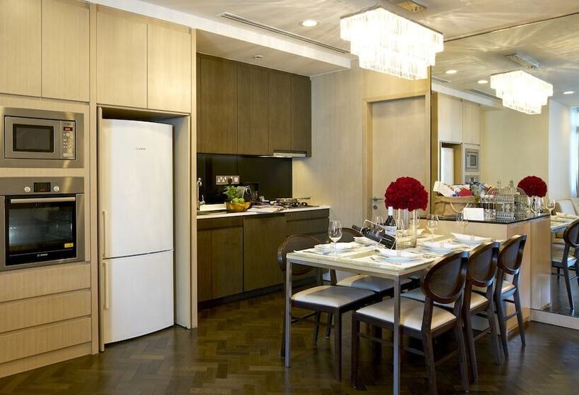 3 Bedroom Premium Apartment, Fraser Suites Singapore