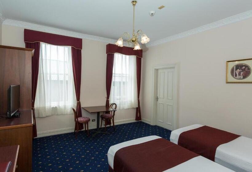 스탠다드 룸 킹사이즈 침대, Palais Royale