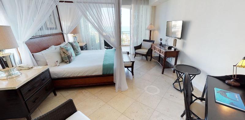 سوییت با چشم‌انداز دریا, Seven Stars Resort & Spa