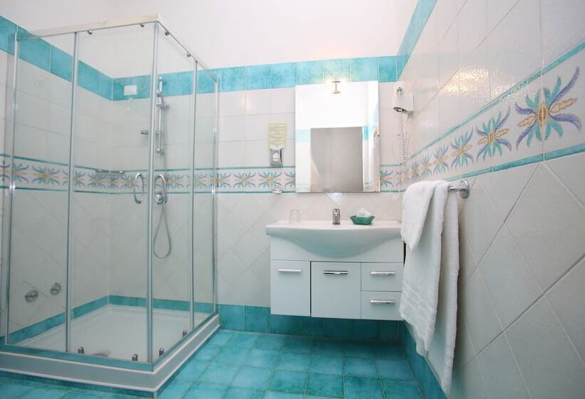标准间, Solemare Beach & Beauty Spa